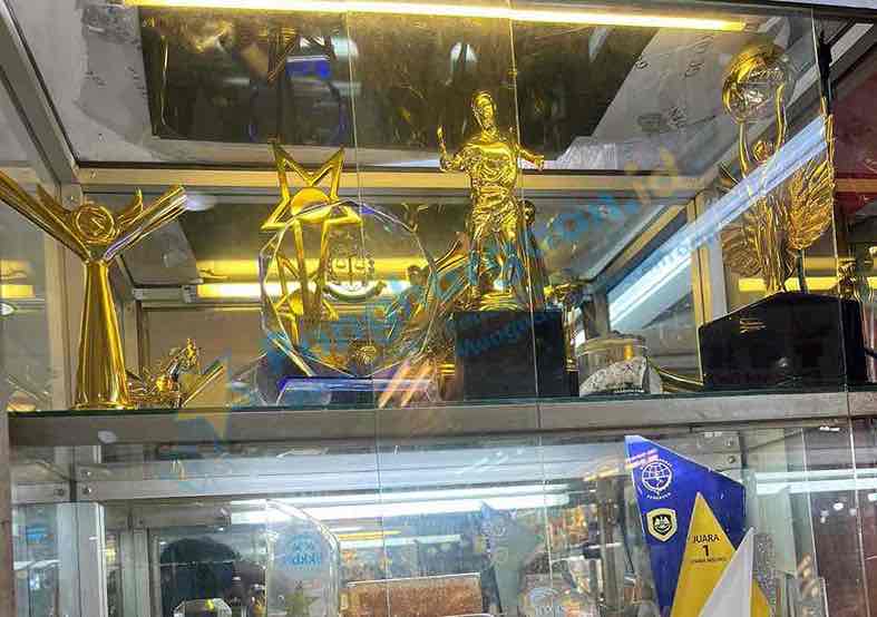 Rak Katalog Sampel Hasil Karya Penghargaan.id