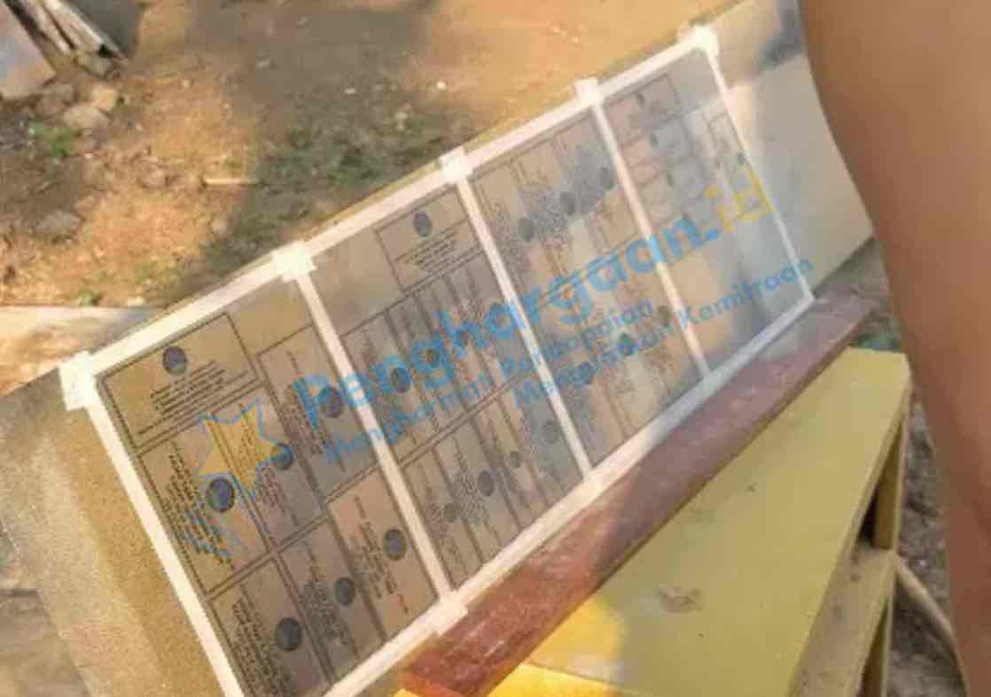 Proses Clear Plat Kuningan Oleh Tim Profesional