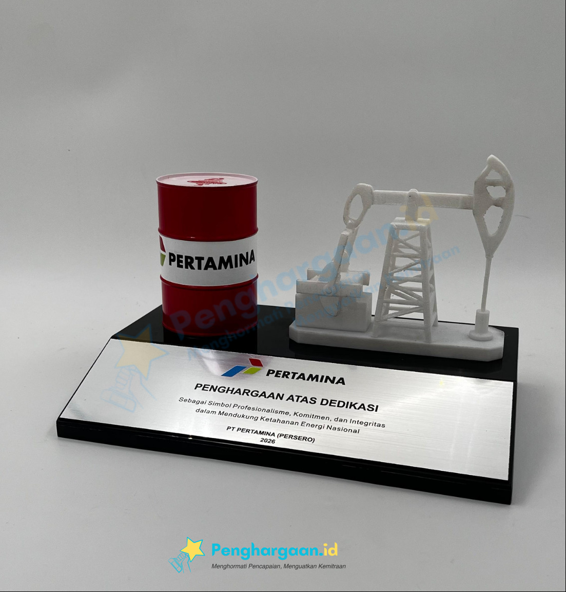 plakat dedikasi pertamina – plakat akrilik resin 3d energi nasional